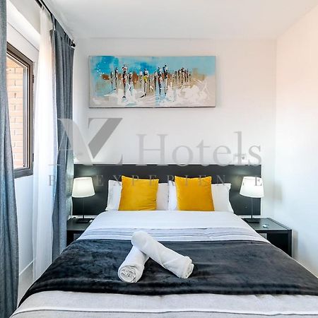 Ayz Sierra De Meira - Auto Check-In Property (Adults Only) Madrid Exteriör bild