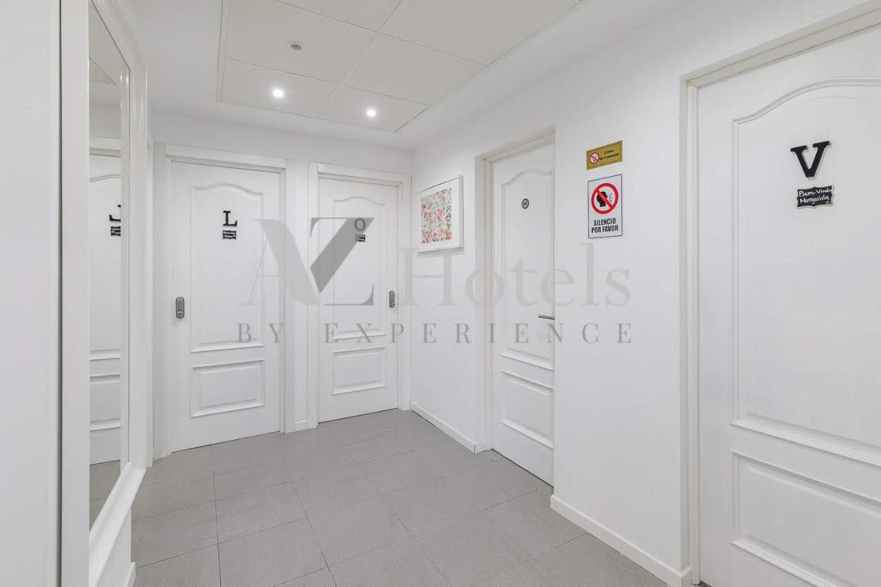 Ayz Sierra De Meira - Auto Check-In Property (Adults Only) Madrid Exteriör bild
