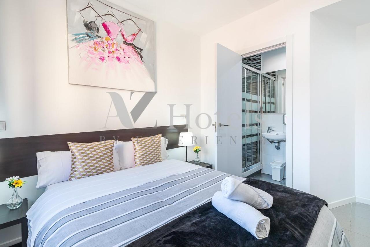 Ayz Sierra De Meira - Auto Check-In Property (Adults Only) Madrid Exteriör bild