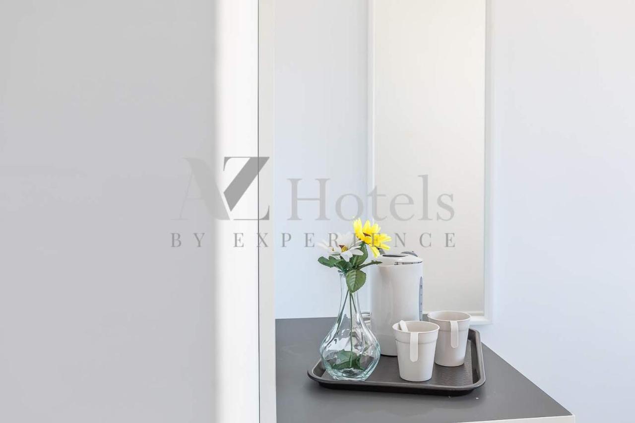 Ayz Sierra De Meira - Auto Check-In Property (Adults Only) Madrid Exteriör bild