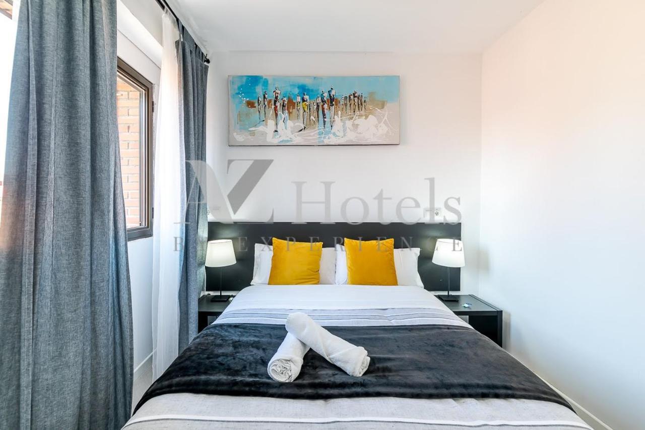 Ayz Sierra De Meira - Auto Check-In Property (Adults Only) Madrid Exteriör bild